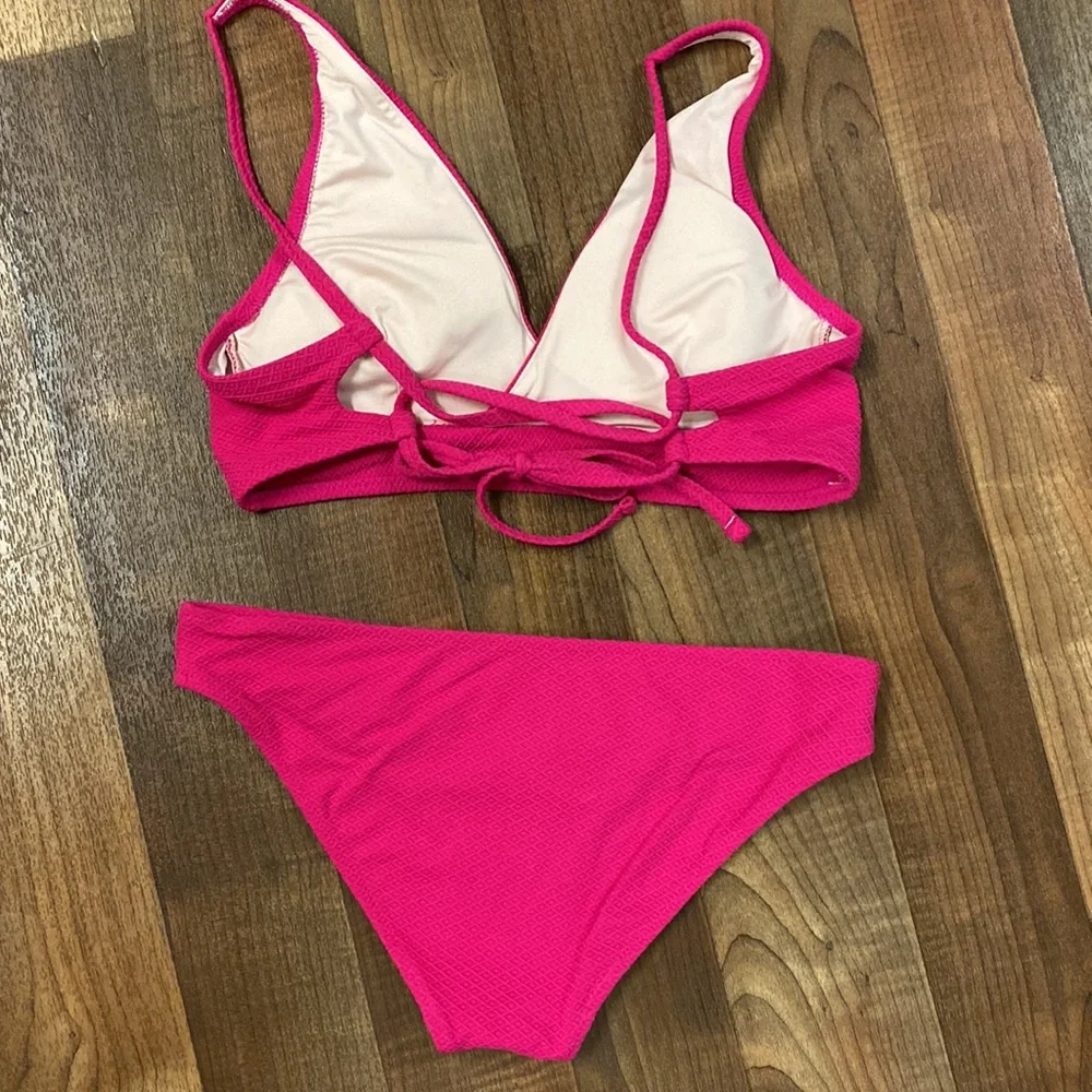 Pink Bikini - Picture 4 of 5